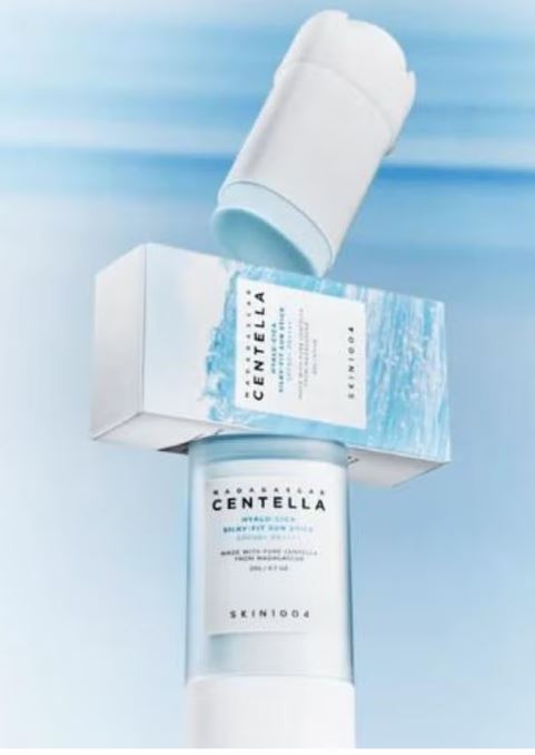 SKIN1004 Madagascar Centella Hyalu-Cica Silky-Fit Sun Stick SPF50+ PA++++ 20g 4
