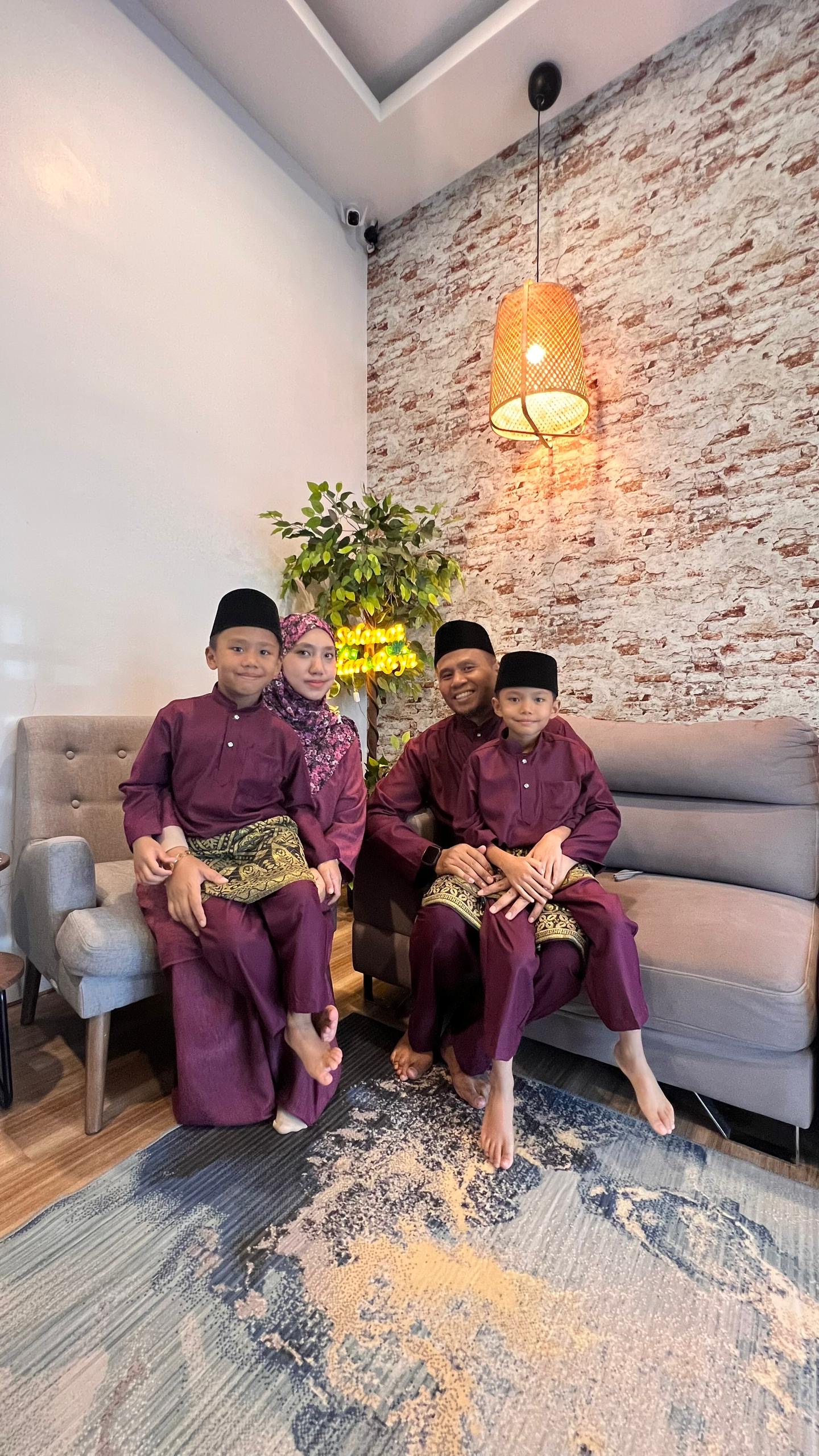 Bbookk & Fam