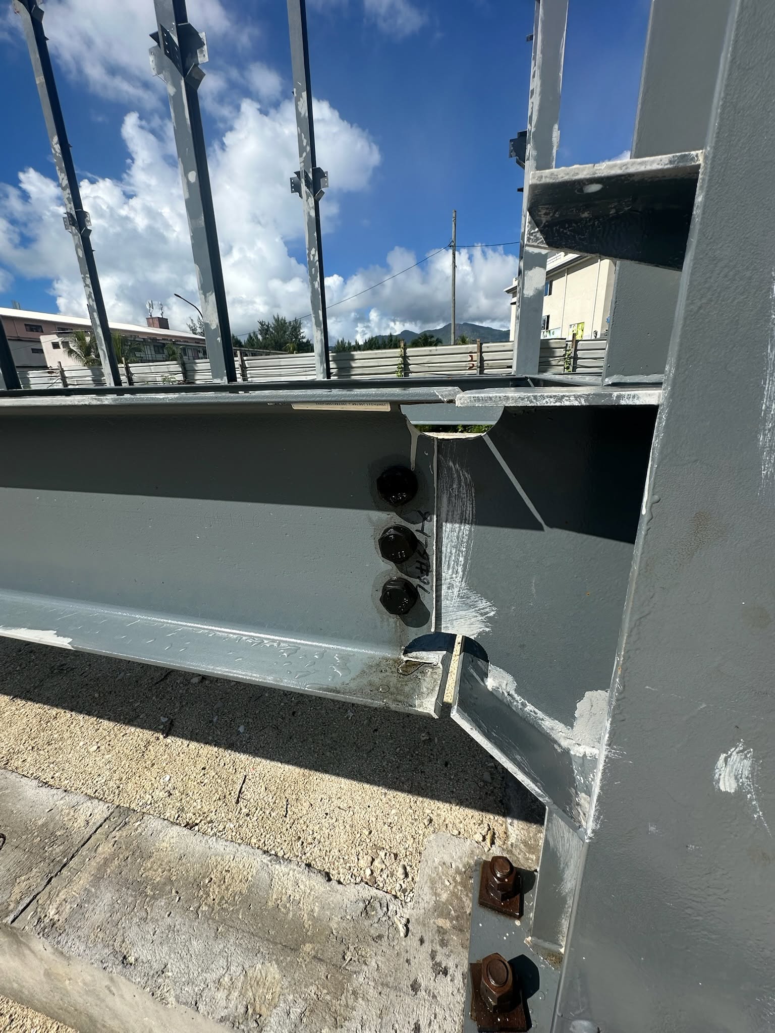 From solid foundations to rising steel frames — another steel structure project by Lanying Colored Steel is taking shape in Seychelles. 4