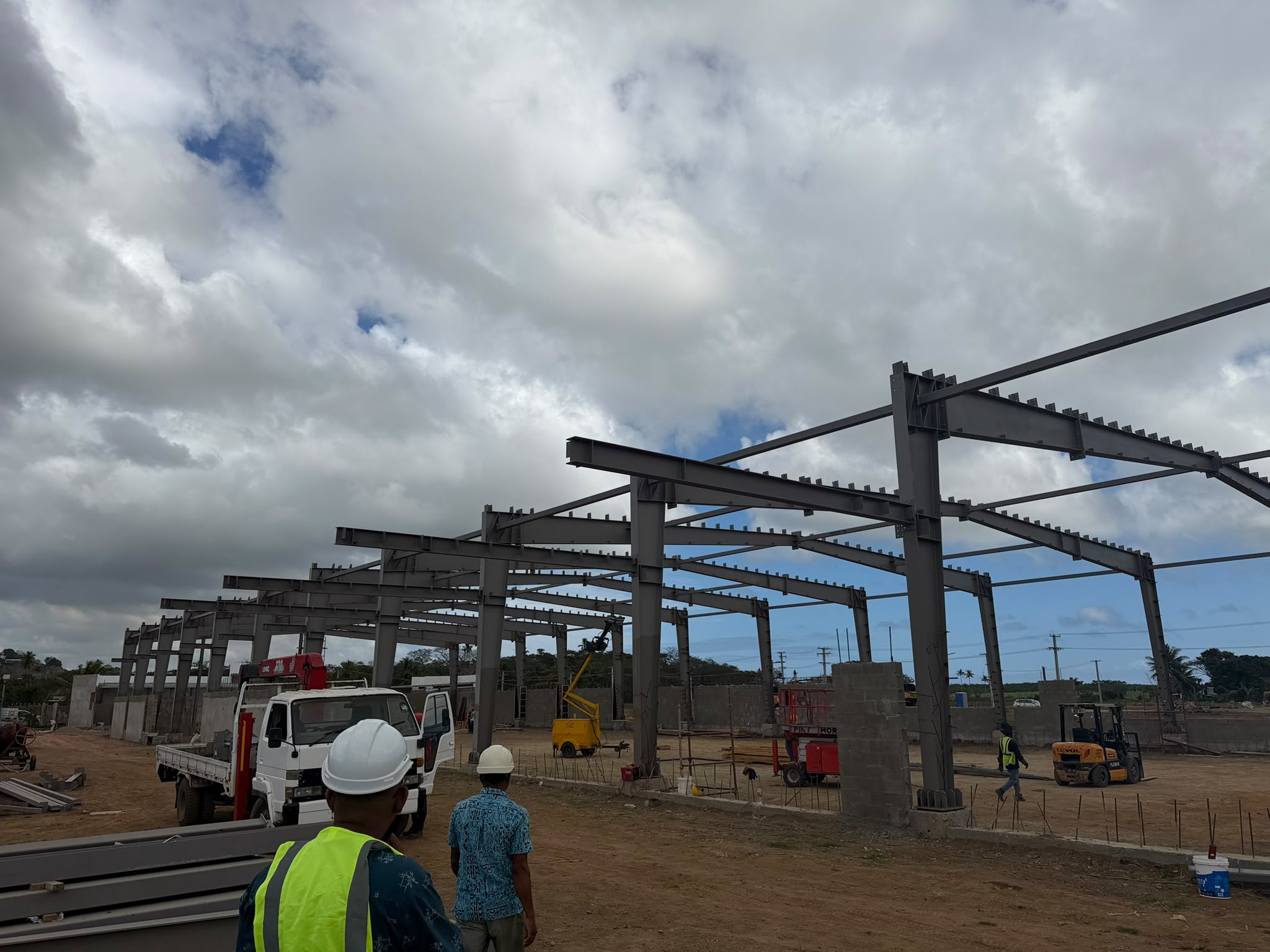 Steel Structure 4S Dealership Project in Fiji – Installation Progress
