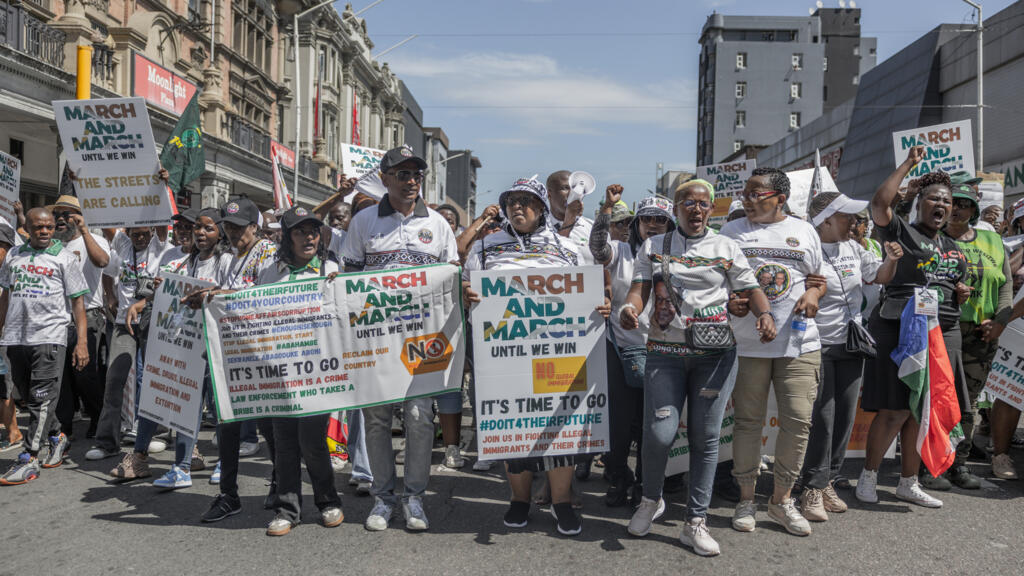 “This Is Africa. We Are Not Leaving” — African Immigrants Confront Operation Dudula Patrols in South Africa Amid Rising Tensions