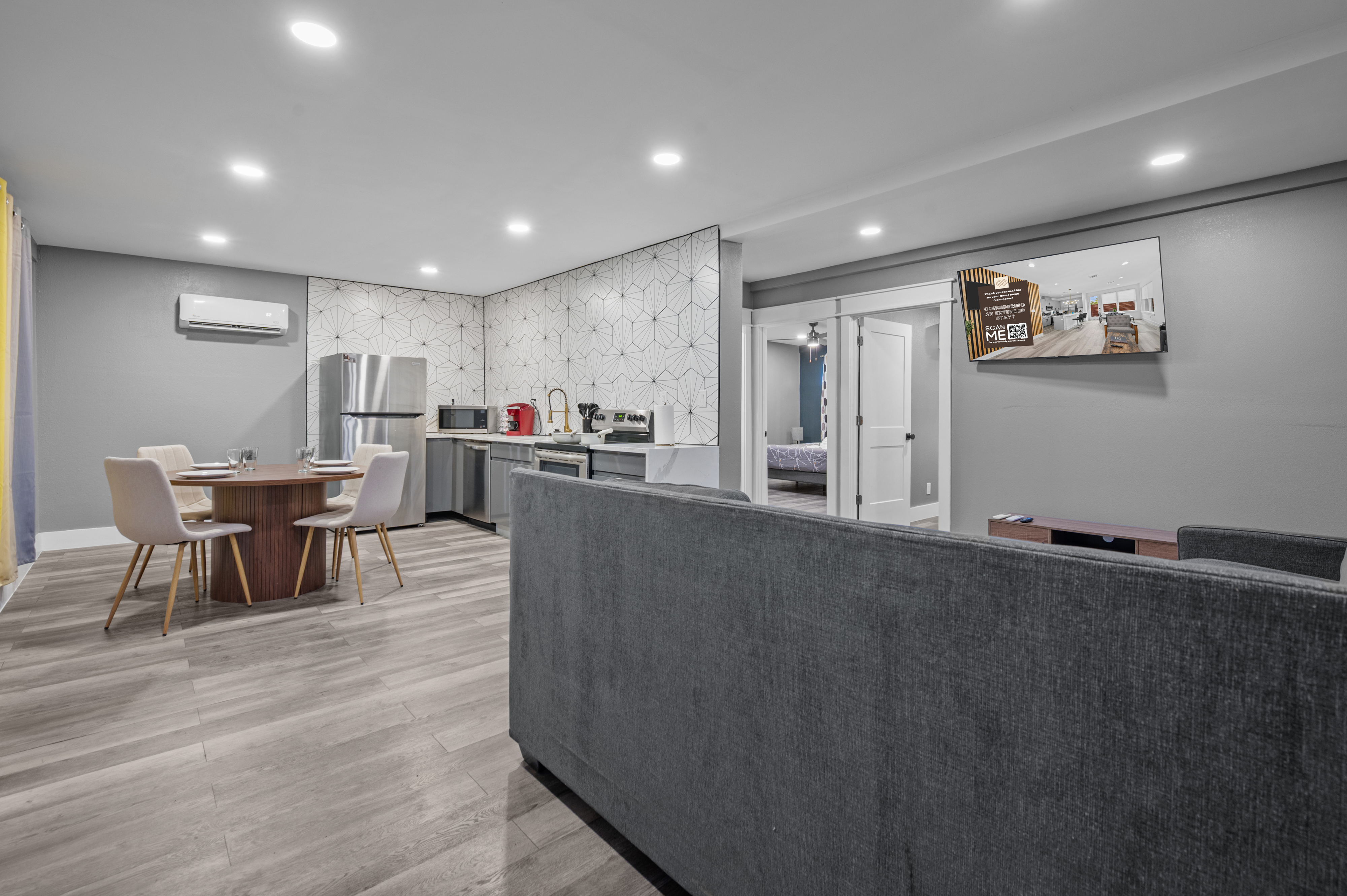 Aftonshire furnished apartment in Galleria Area, Houston TX