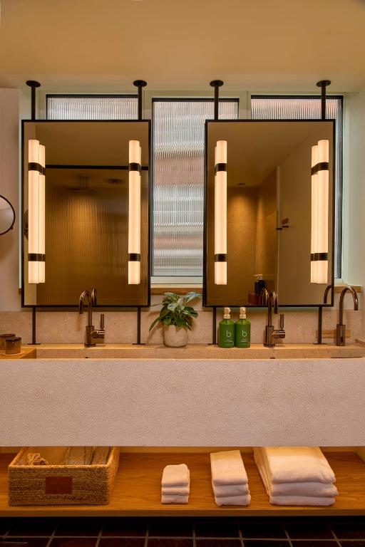 1 Hotel Copenhagen — Pool