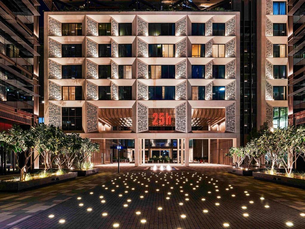 25Hours Hotel Dubai One Central — Exterior