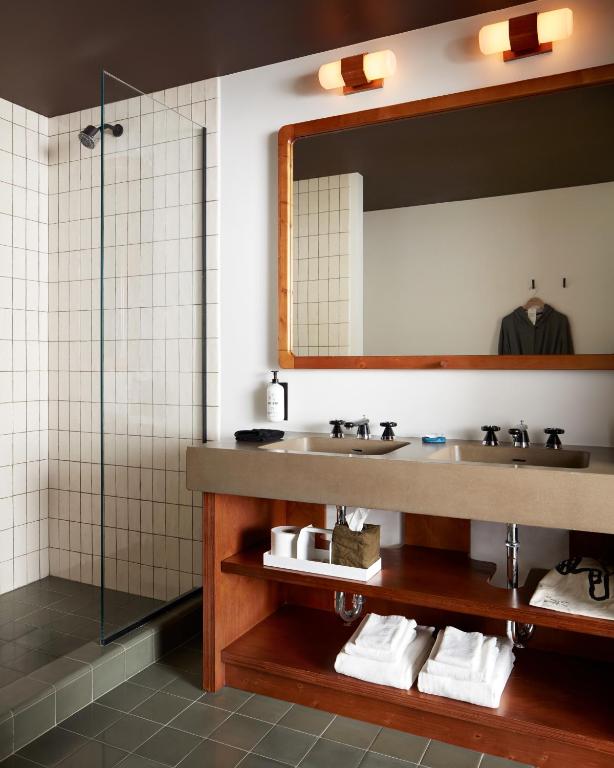 Ace Hotel Brooklyn — Pool