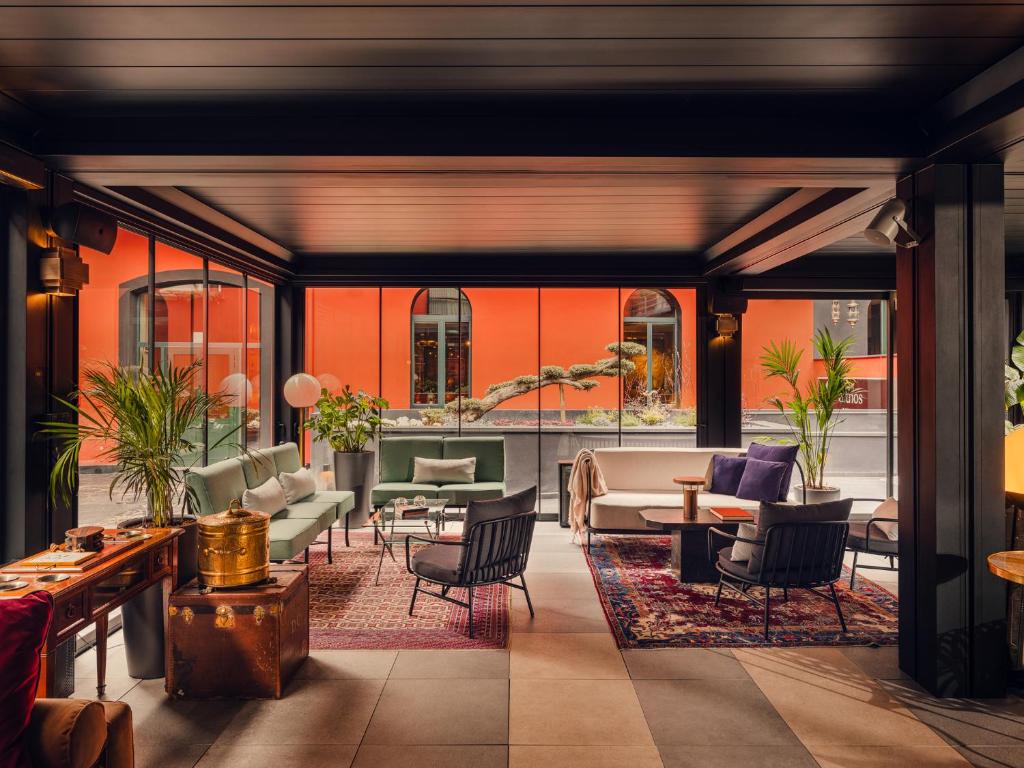 Aethos Milan — Exterior