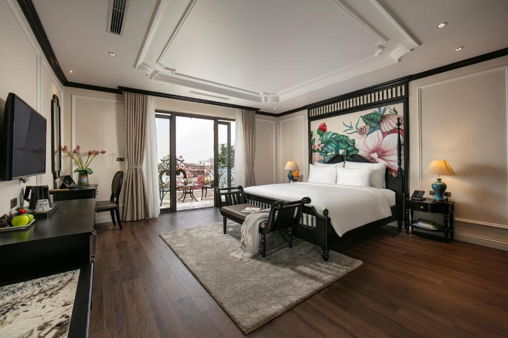 Amira Hotel Hanoi — Exterior
