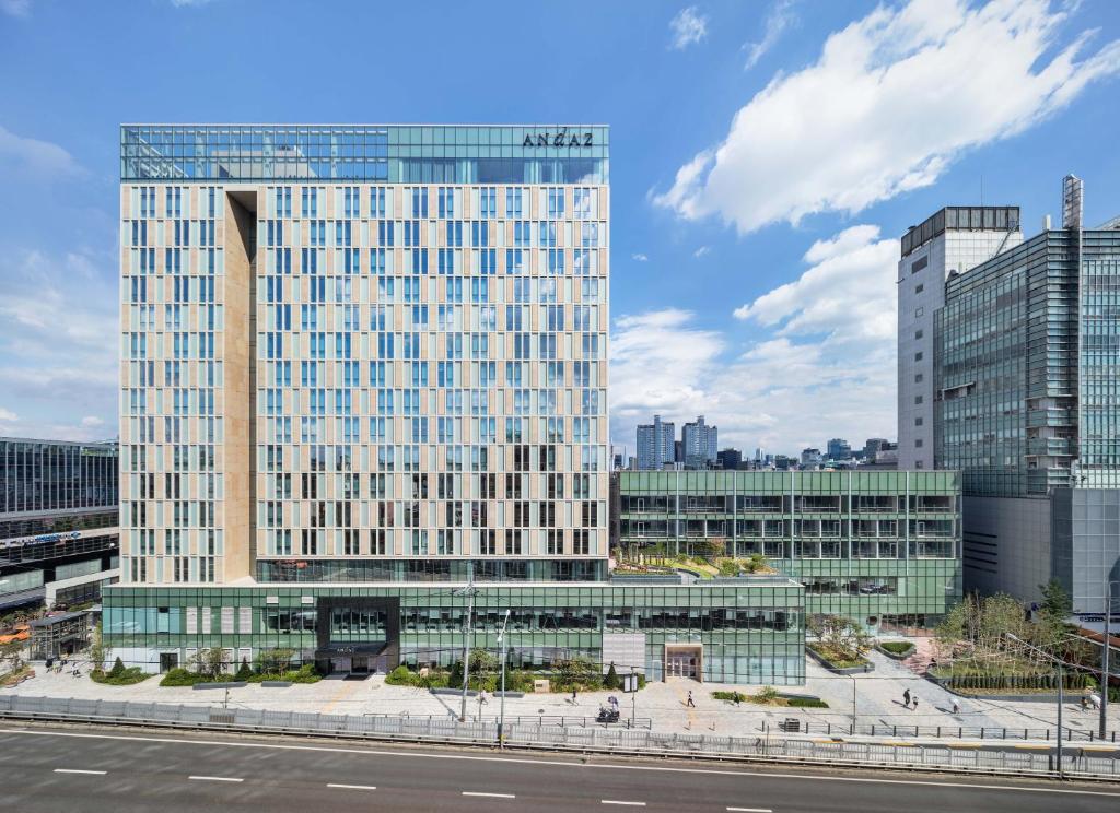 Andaz Seoul — Exterior