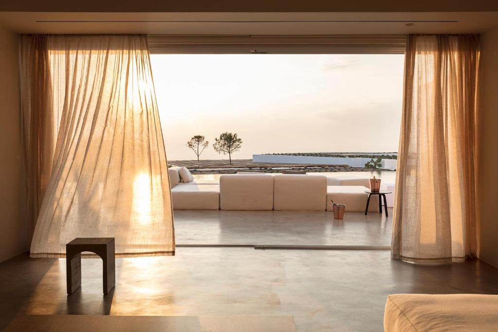 Andronis Arcadia — Room