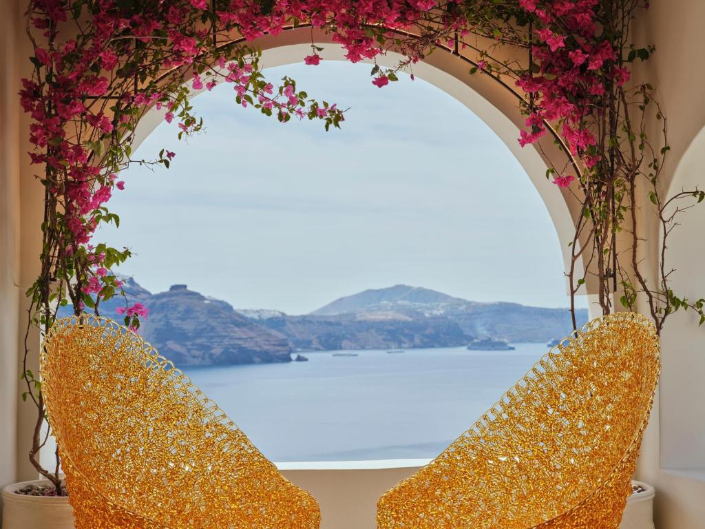 Andronis Exclusive Suites — Pool