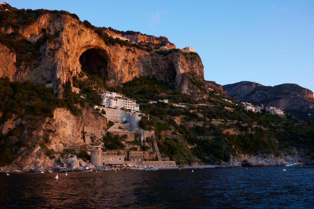 Borgo Santandrea — Exterior