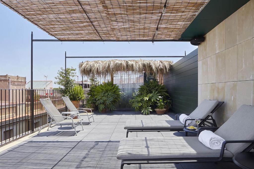 Casa Camper Barcelona — Exterior