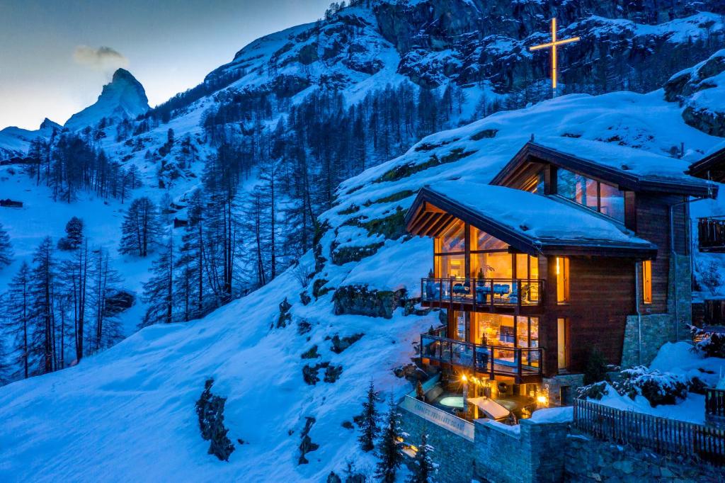 Chalet Zermatt Peak — Exterior