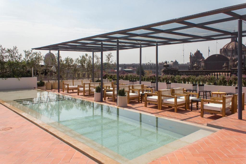 Círculo Mexicano — Exterior