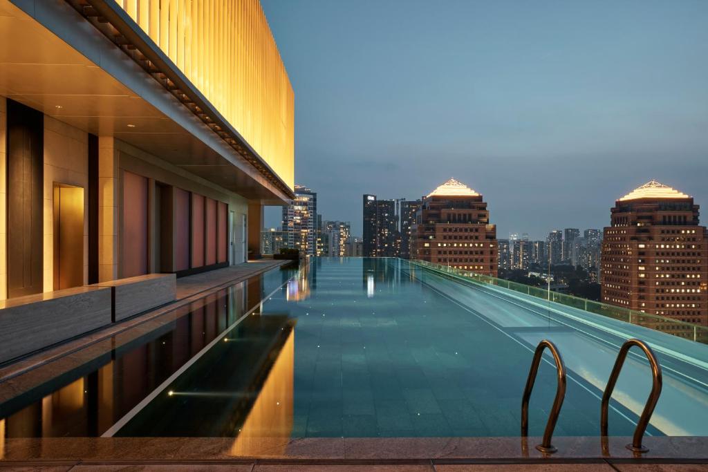 COMO Metropolitan Singapore — Lobby