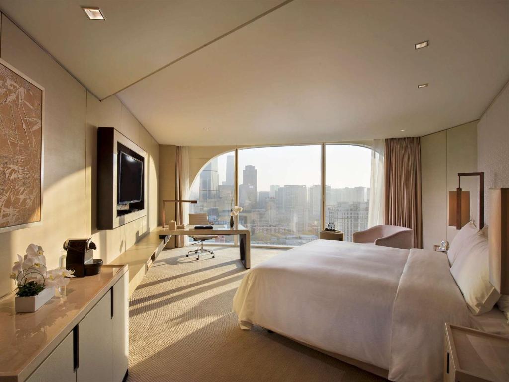 Conrad Beijing — Pool