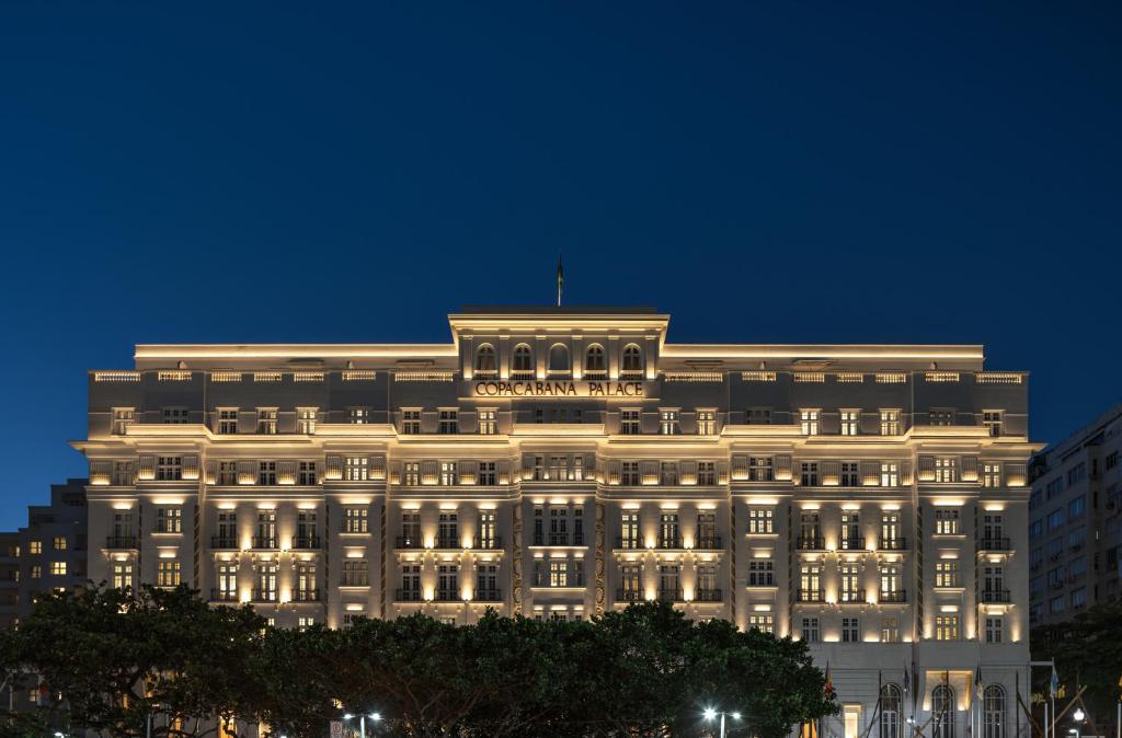 Copacabana Palace — Exterior