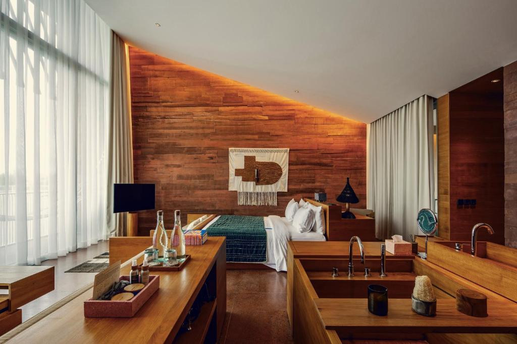 Desa Potato Head — Pool