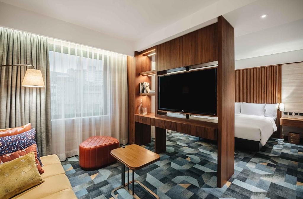 Eaton HK — Pool