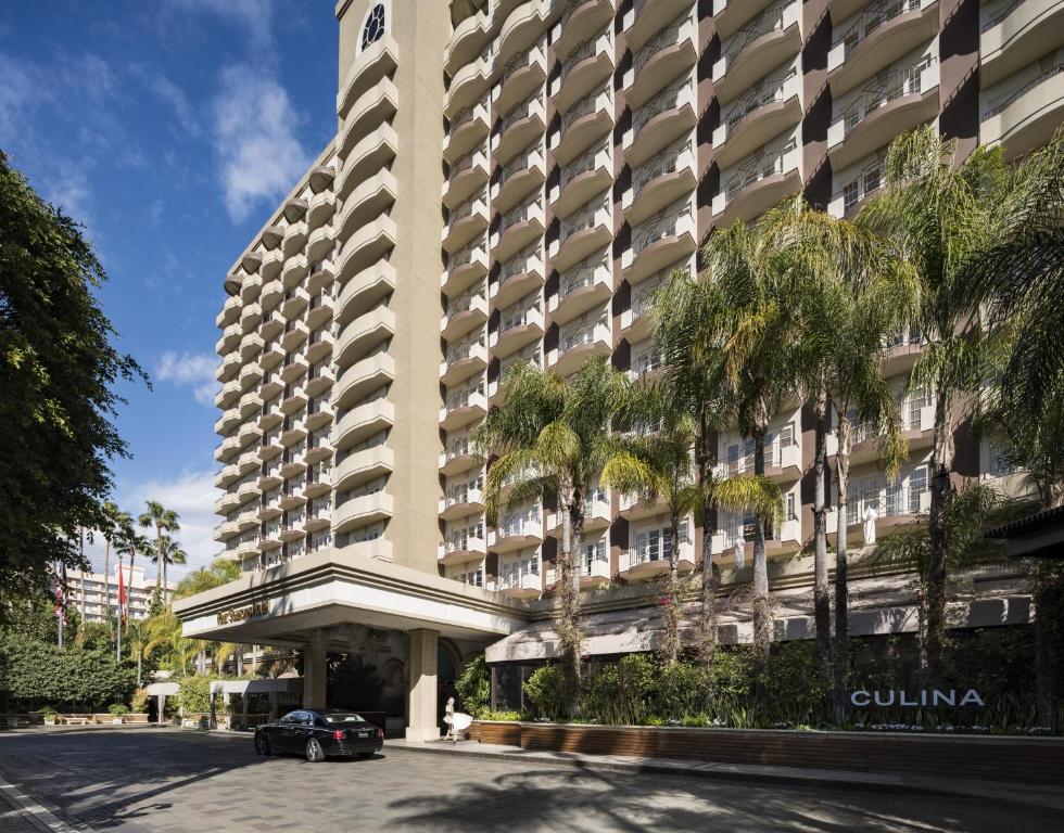 Four Seasons Hotel Los Angeles — Room