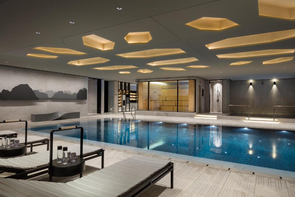 Four Seasons Seoul — Pool