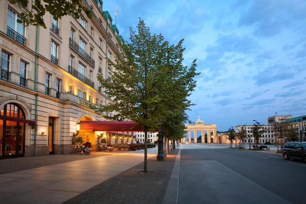 Hotel Adlon Kempinski Berlin — Lobby