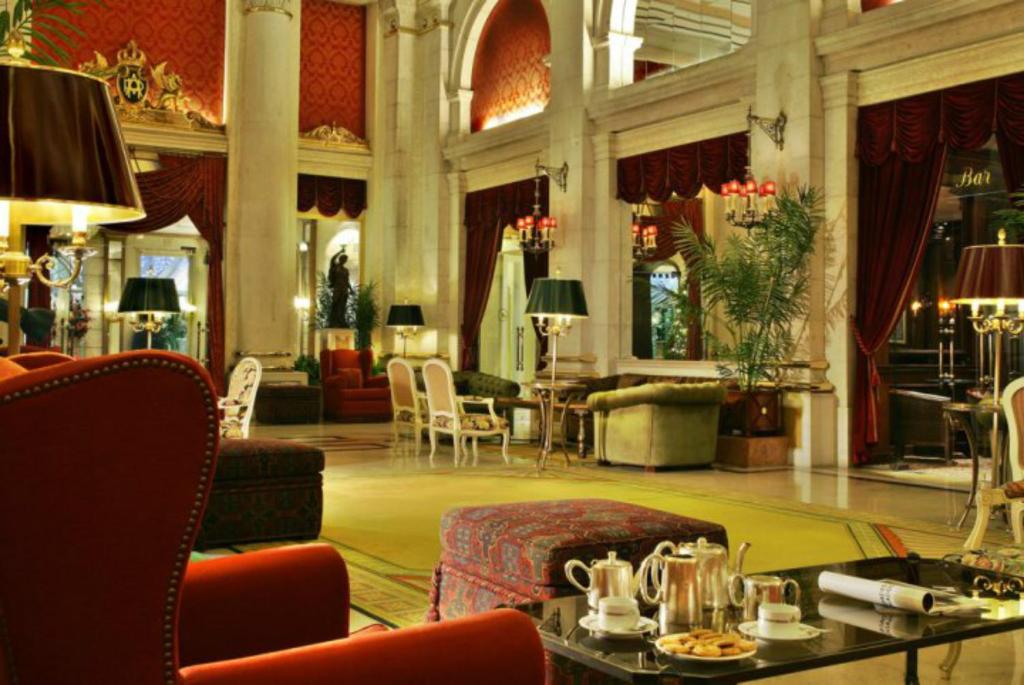 Hotel Avenida Palace — Pool