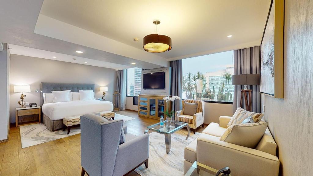 Marquis Reforma Hotel & Spa — Pool