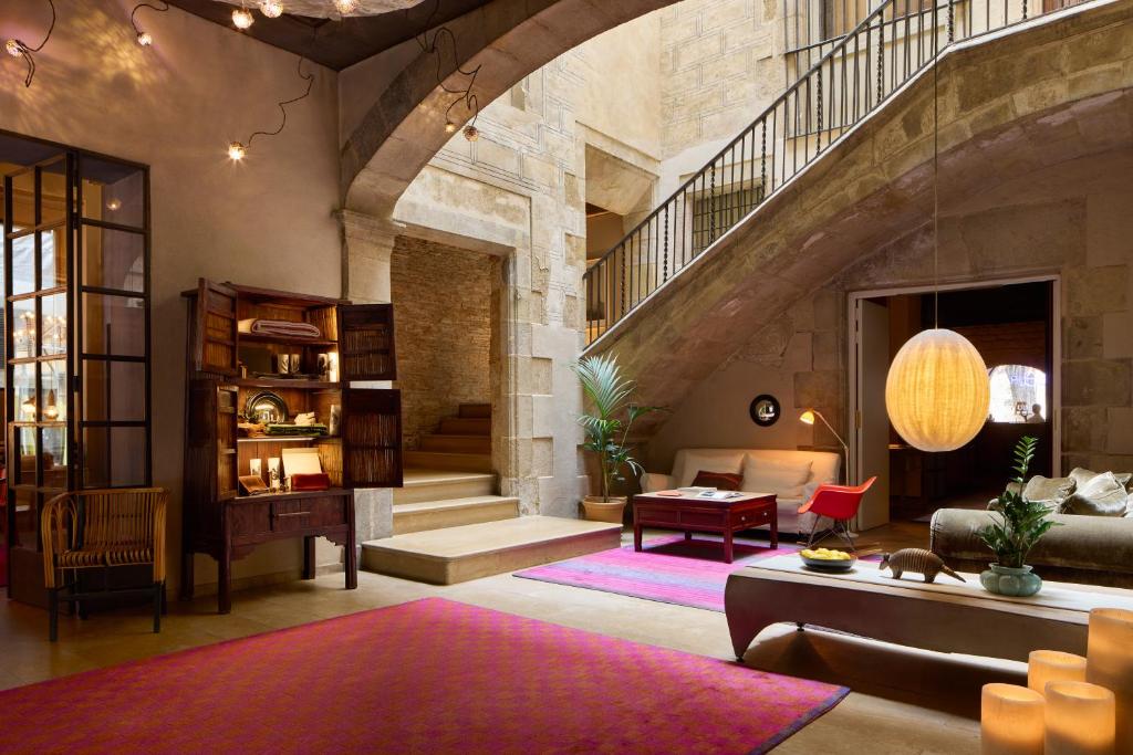 Hotel Neri — Lobby