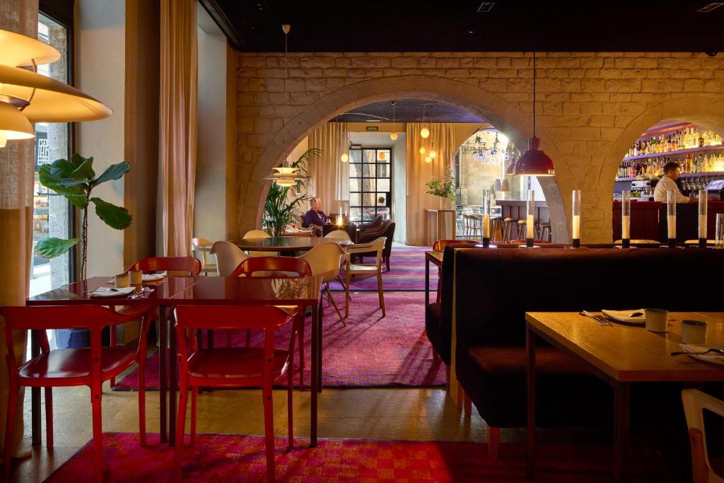 Hotel Neri — Room