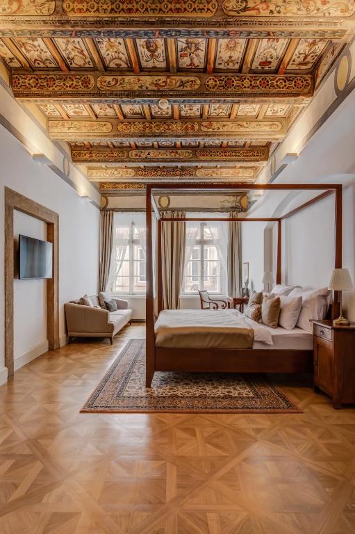 Hotel Nerudova 211 — Room