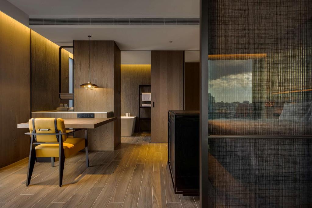 Hotel Resonance Taipei — Pool