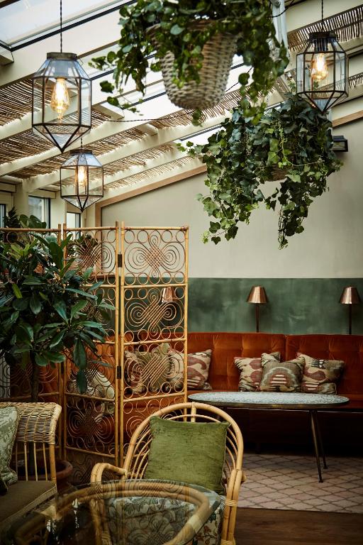 Hotel Sanders — Room