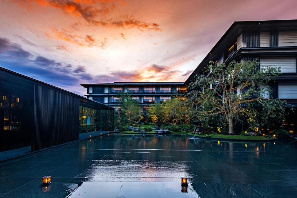 Hotel The Mitsui Kyoto — Exterior