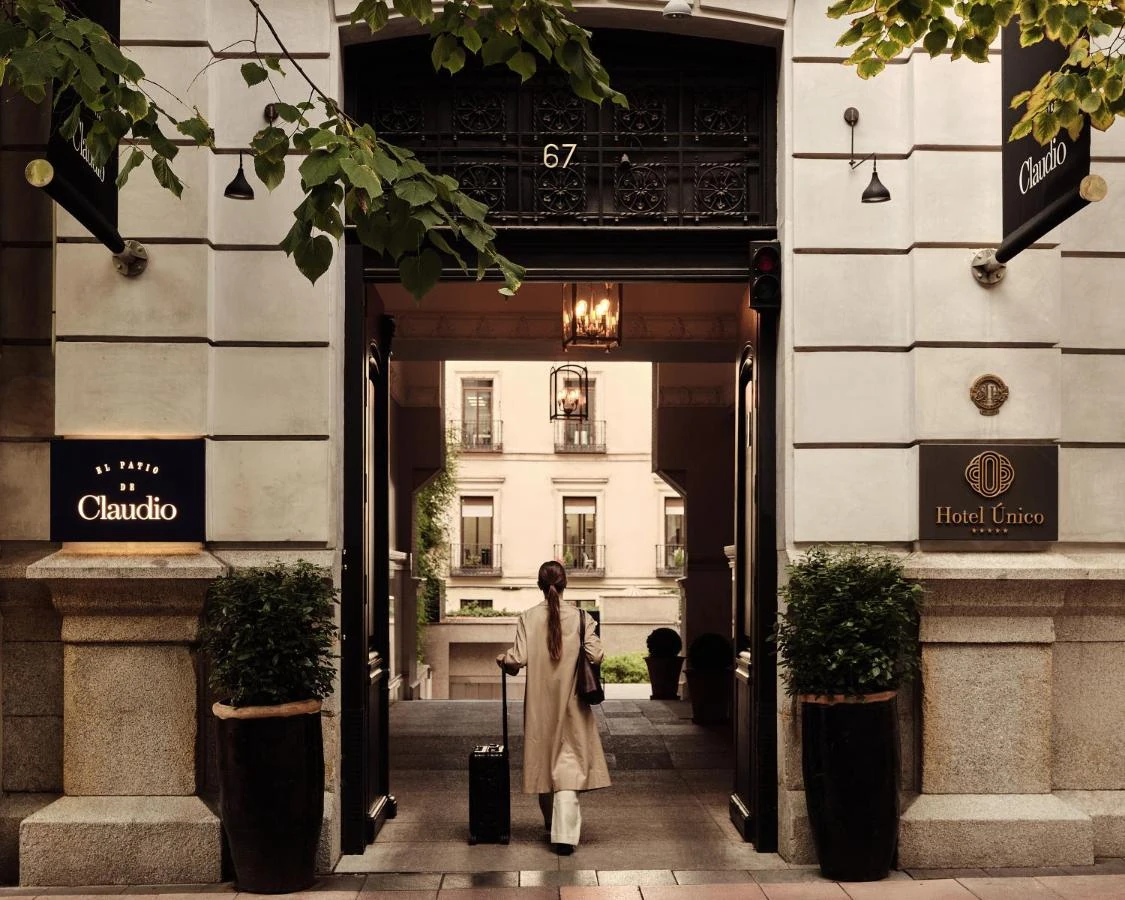 Hotel Único Madrid — Exterior