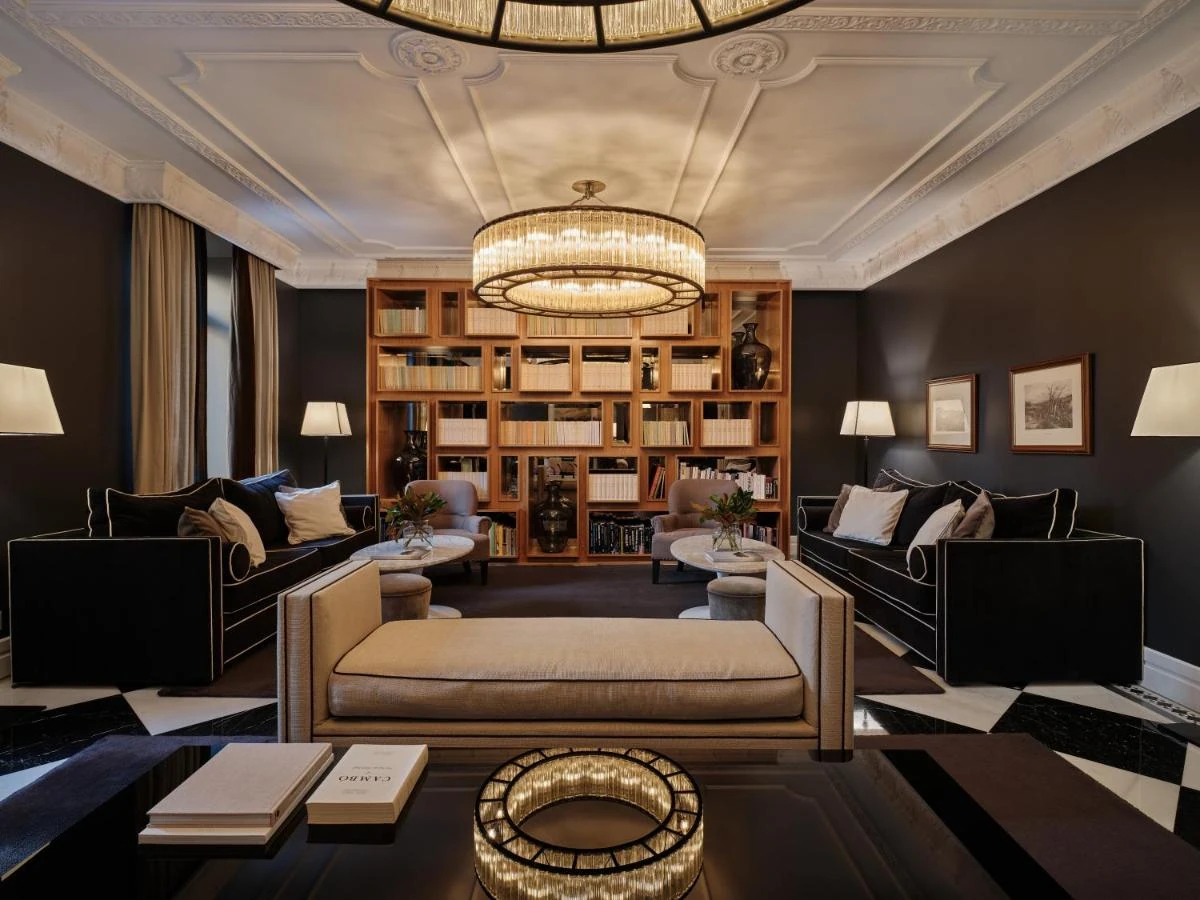 Hotel Único Madrid — Lobby
