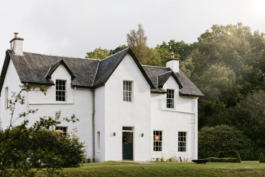 Killiecrankie House — Lobby
