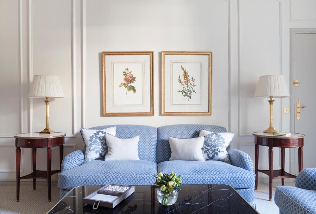 Le Bristol Paris — Room