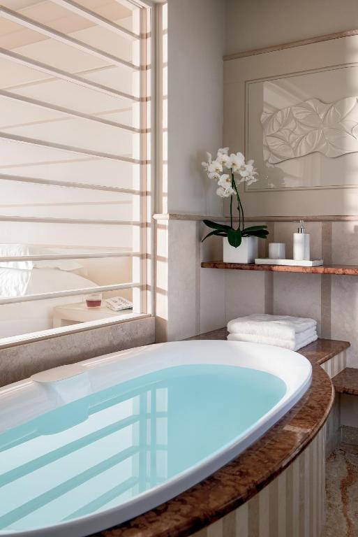 Lefay Resort & Spa Lago Di Garda — Pool