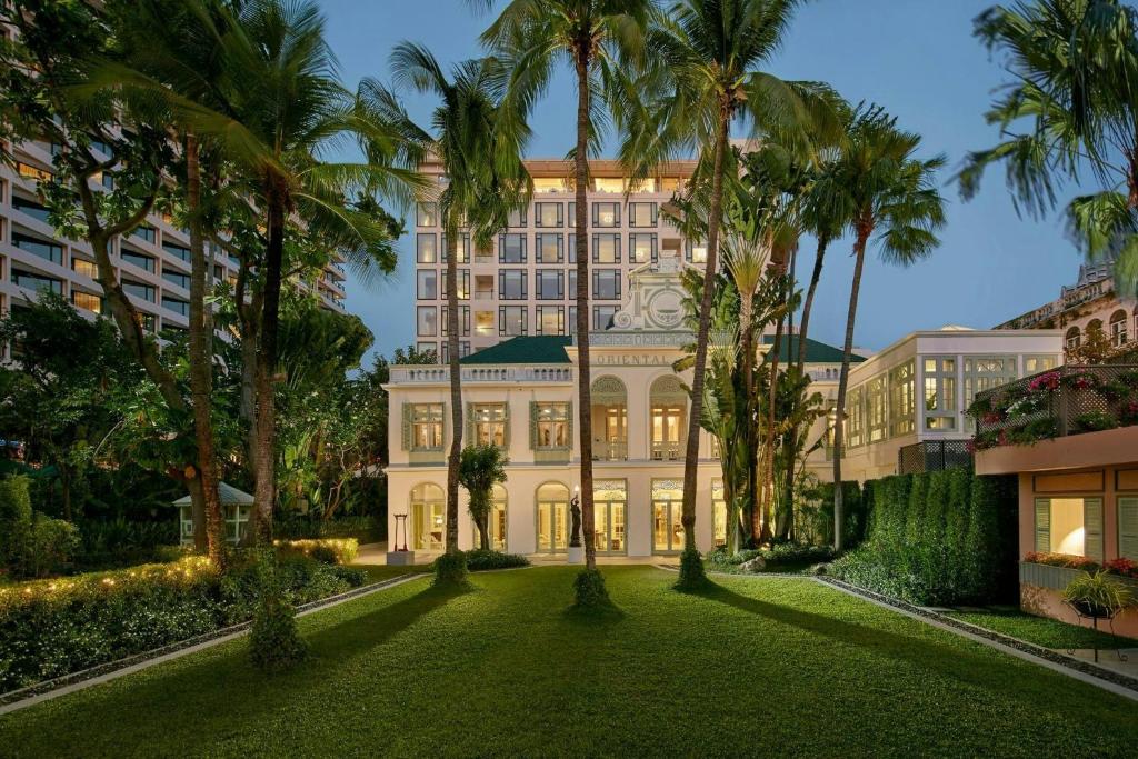 Mandarin Oriental Bangkok — Exterior