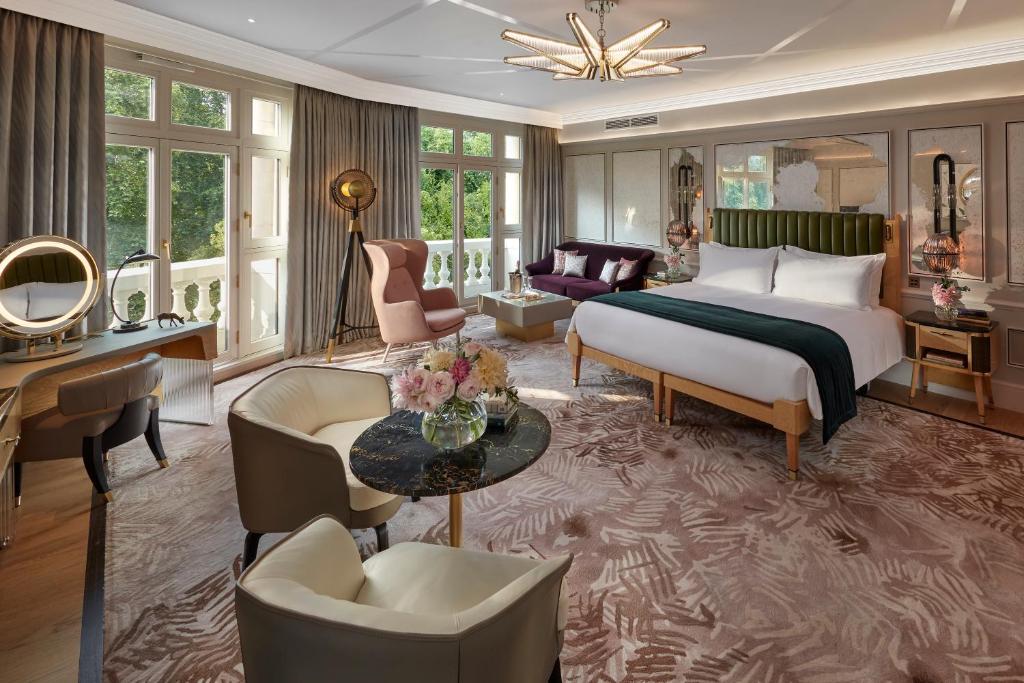 Mandarin Oriental Hyde Park — Lobby