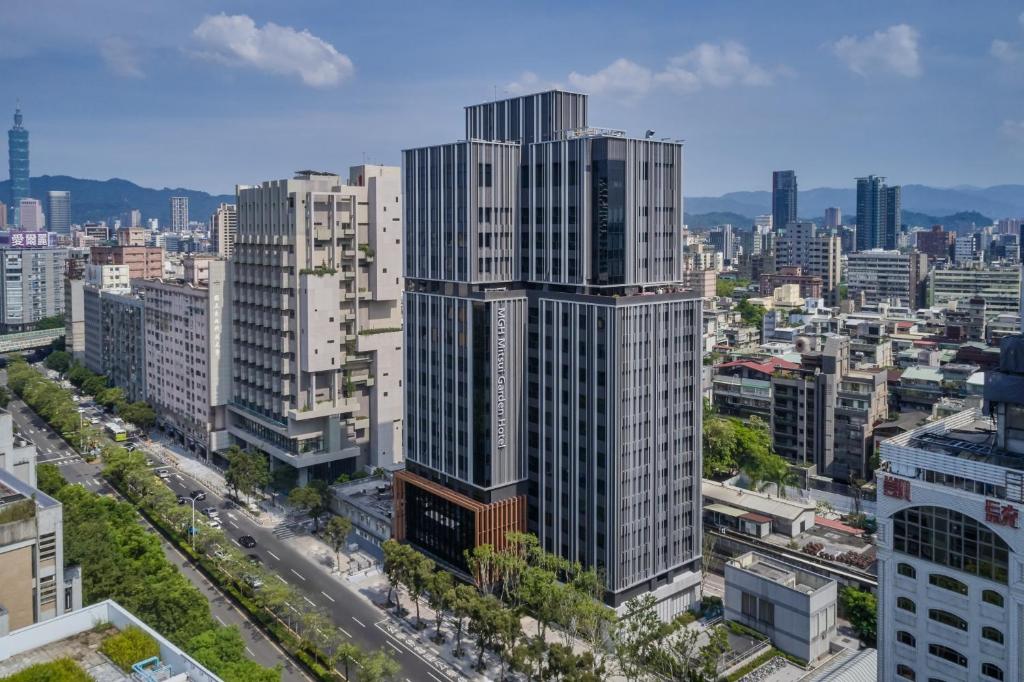 MGH Mitsui Garden Hotel Taipei Zhongxiao — Exterior