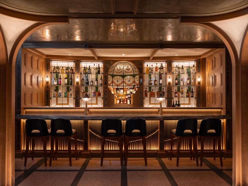 Mondrian Hong Kong — Pool