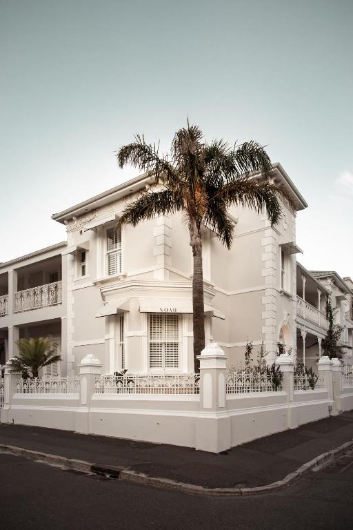 NOAH House — Exterior