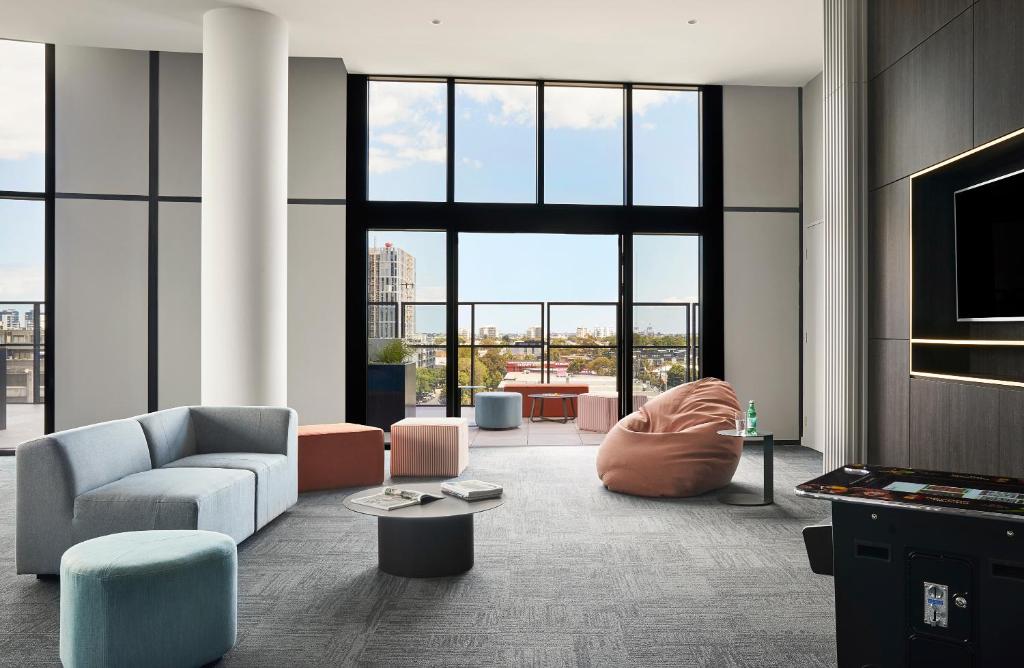 Oakwood Premier Melbourne — Room