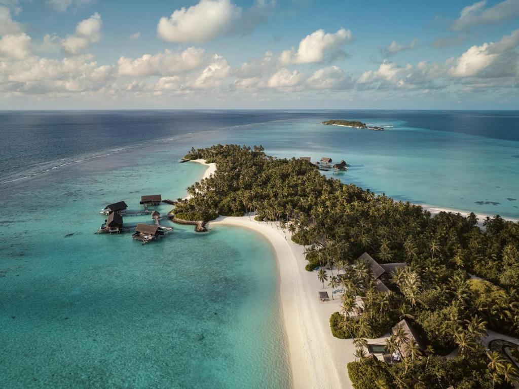 One&Only Reethi Rah — Pool