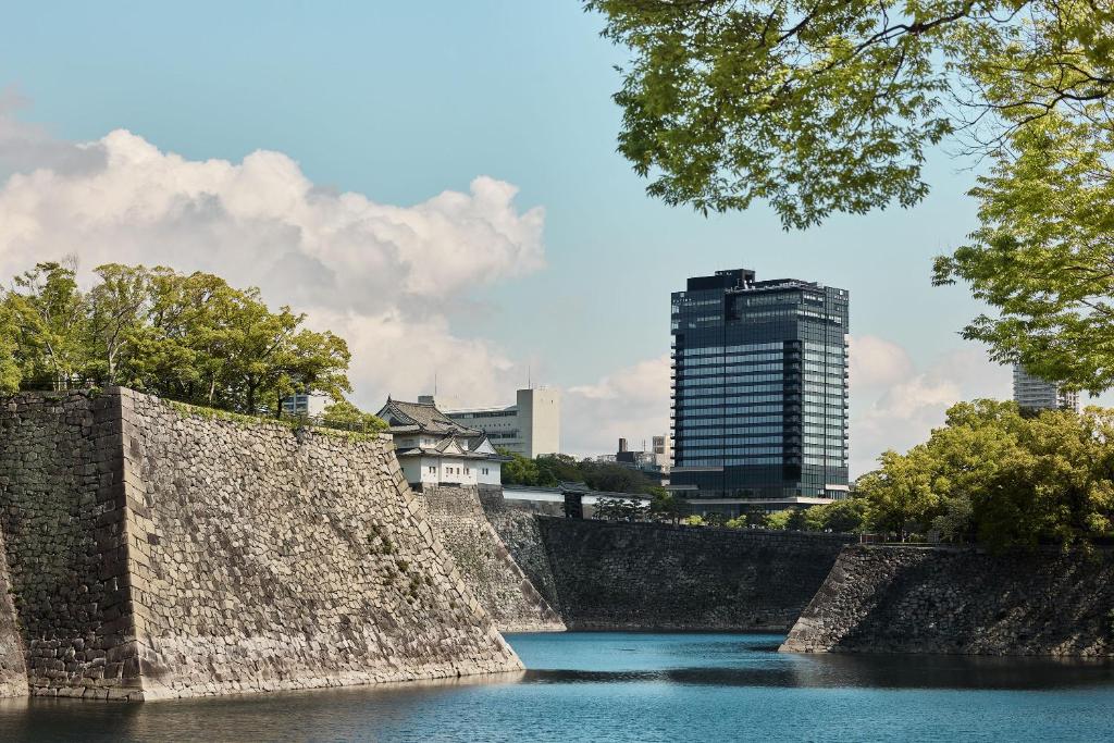 Patina Osaka — Exterior