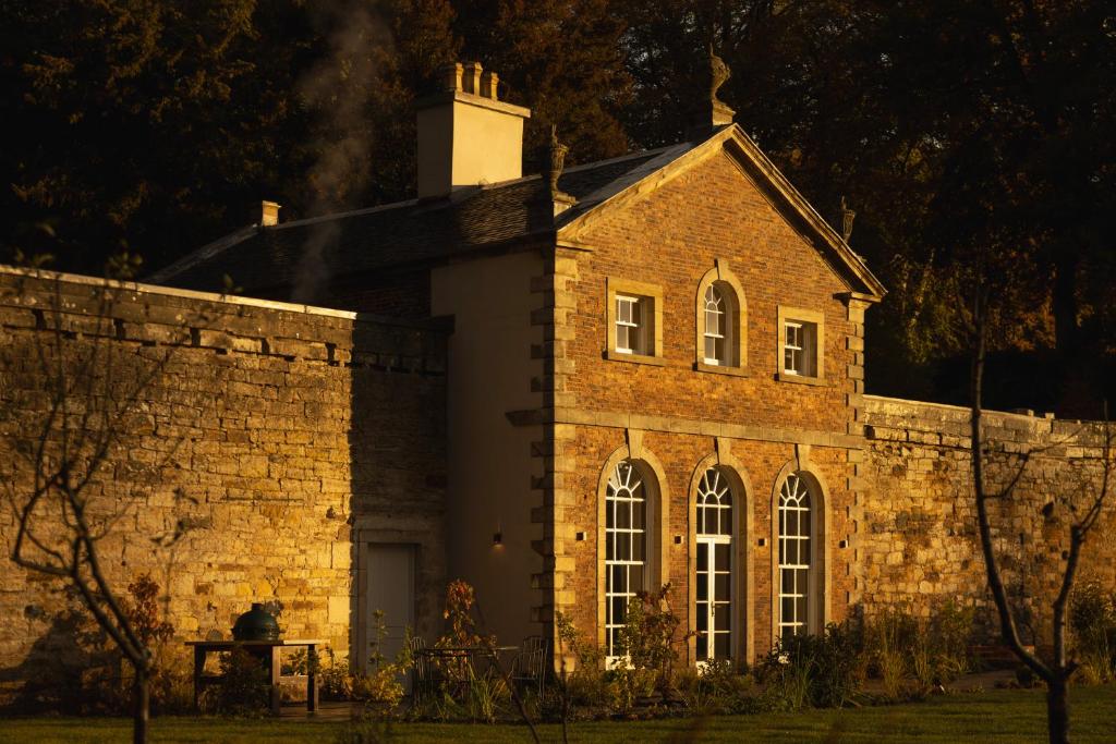 Penicuik Estate — Exterior