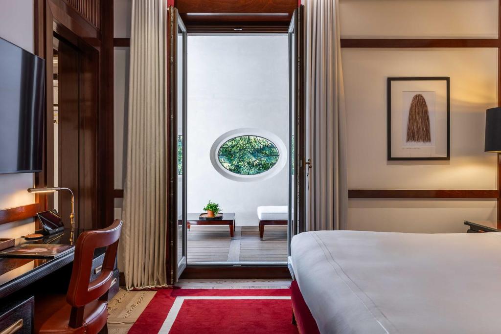Portrait Milano — Room