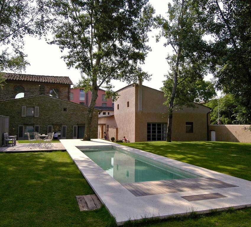 Riva Lofts Florence — Pool